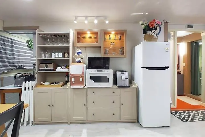 הוילה סיאול Party House Hongdae