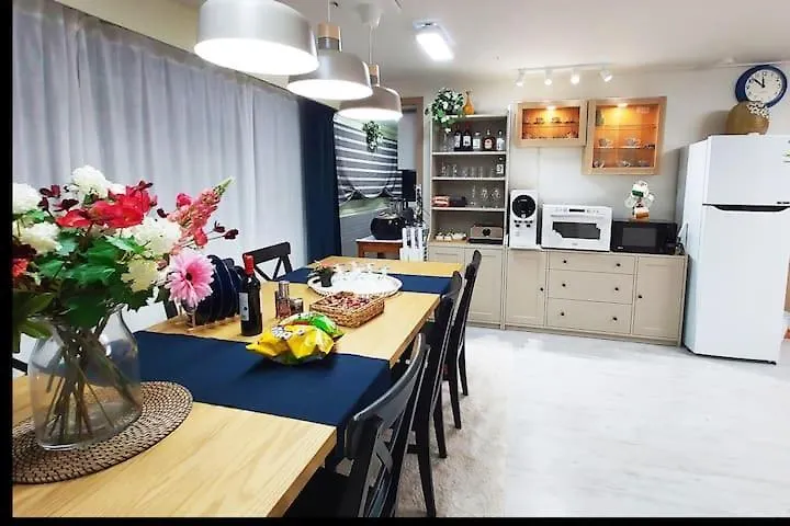 הוילה סיאול Party House Hongdae בית נופש