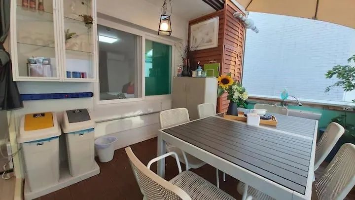 בית נופש הוילה סיאול Party House Hongdae